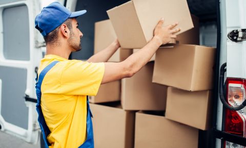 IsOn24 AI voice assistant answers phone calls for Shipping Services.